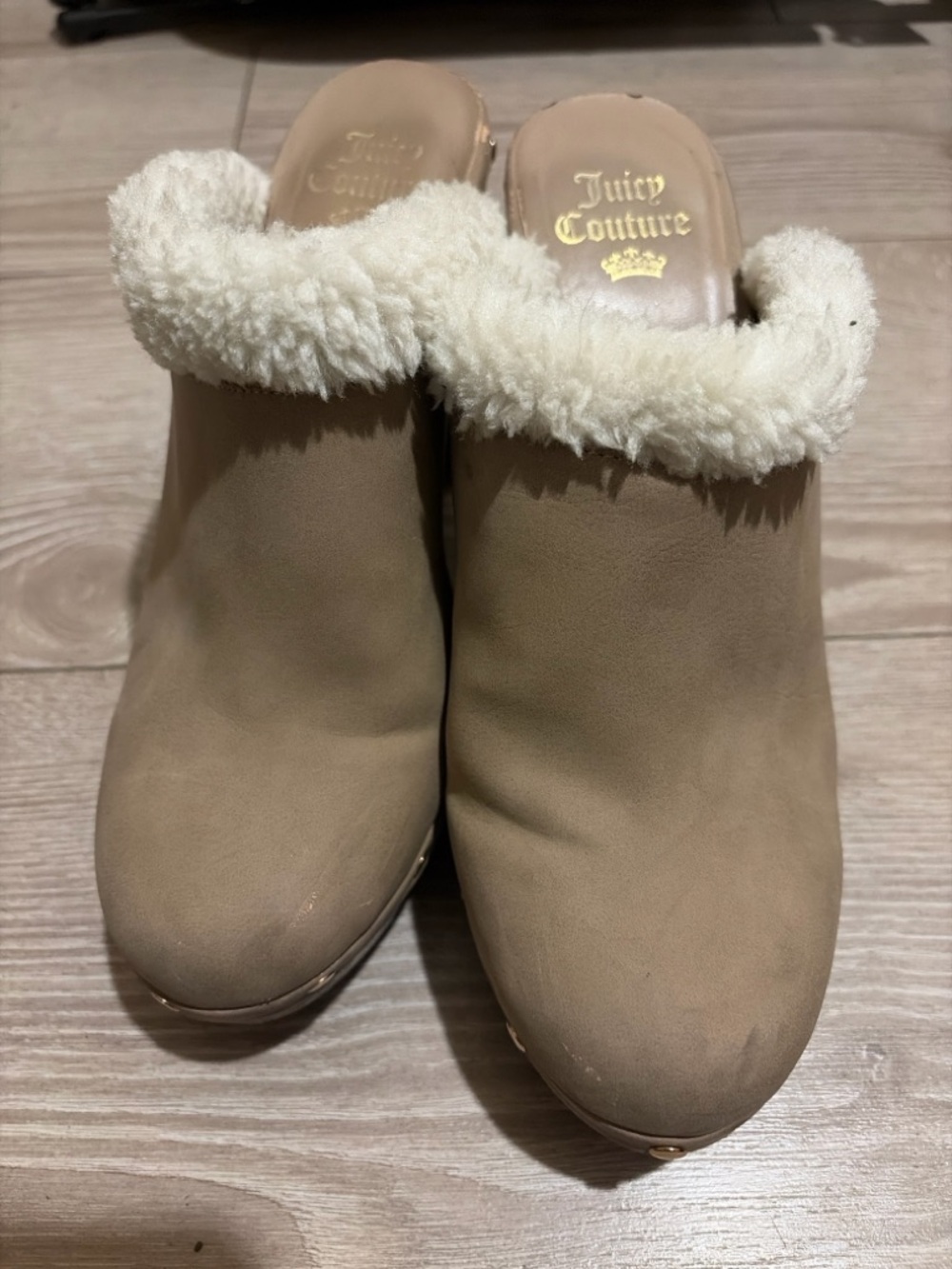 Juicy Couture Tan Slip-On Mules with Cream Shearling Trim